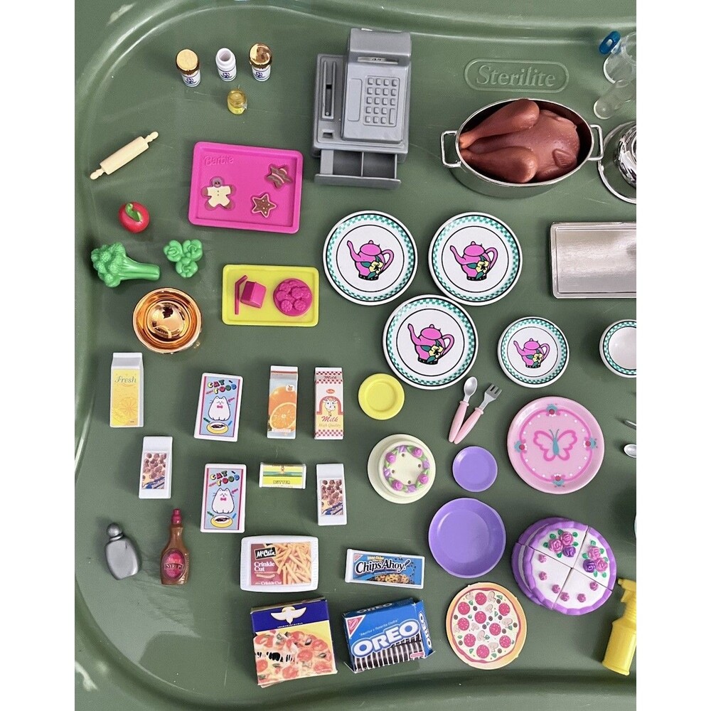 1996 Tyco Kitchen Littles Barbie Dollhouse Size Food Accessories Lot 92 Pieces - Picture 3 of 10